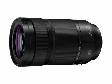 Panasonic LUMIX S 70-300mm f 4.5-5.6 Macro O.I.S. Lens Discount